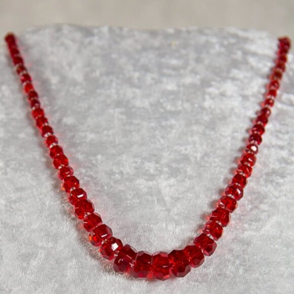 Vintage ART DECO Ruby Red Translucent Lucite Bead Necklace - Picture 2 of 6